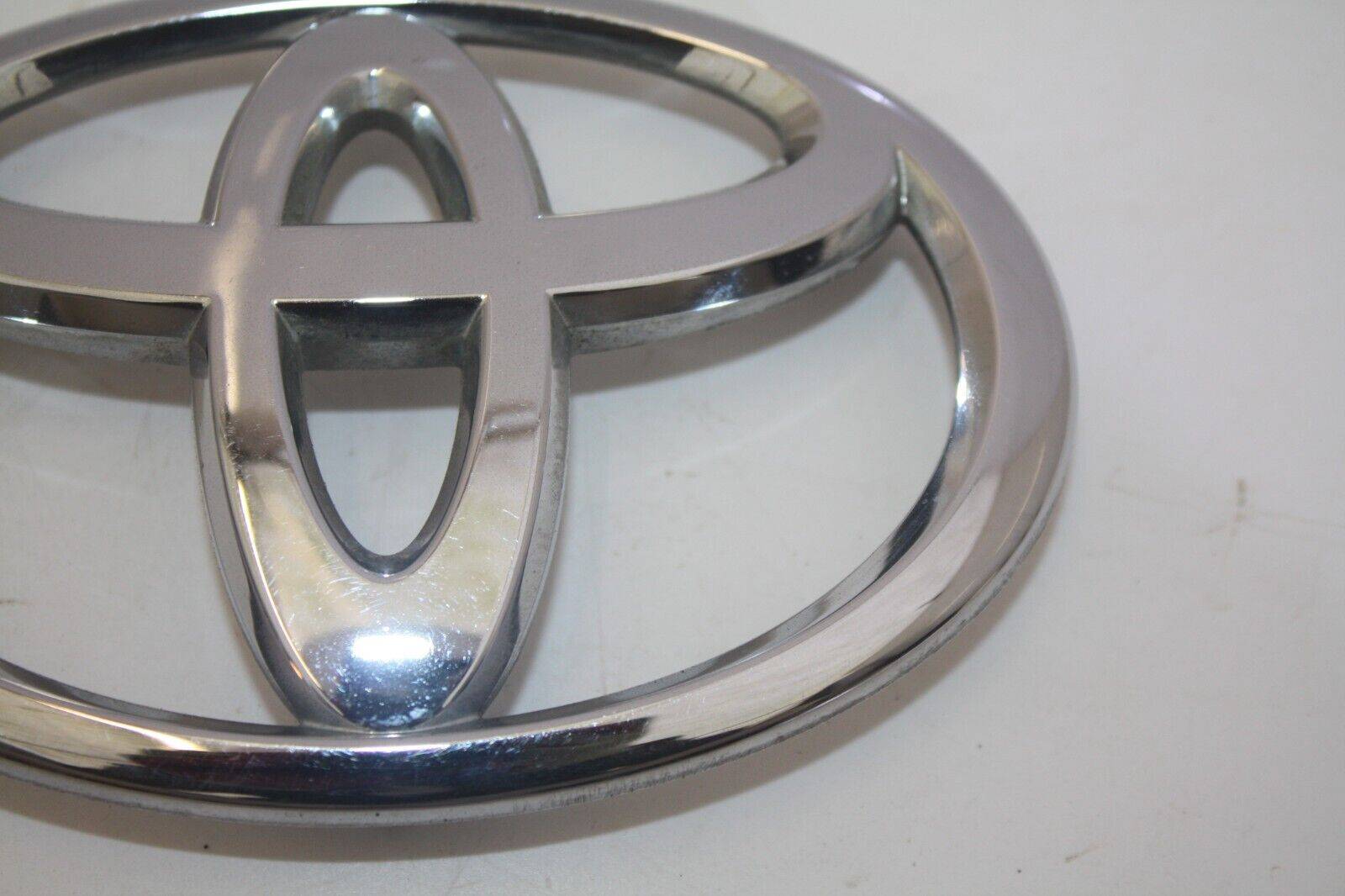 Toyota-Prius-Rear-Tailgate-Logo-Badge-Emblem-90975-02196-Genuine-176230508291-3