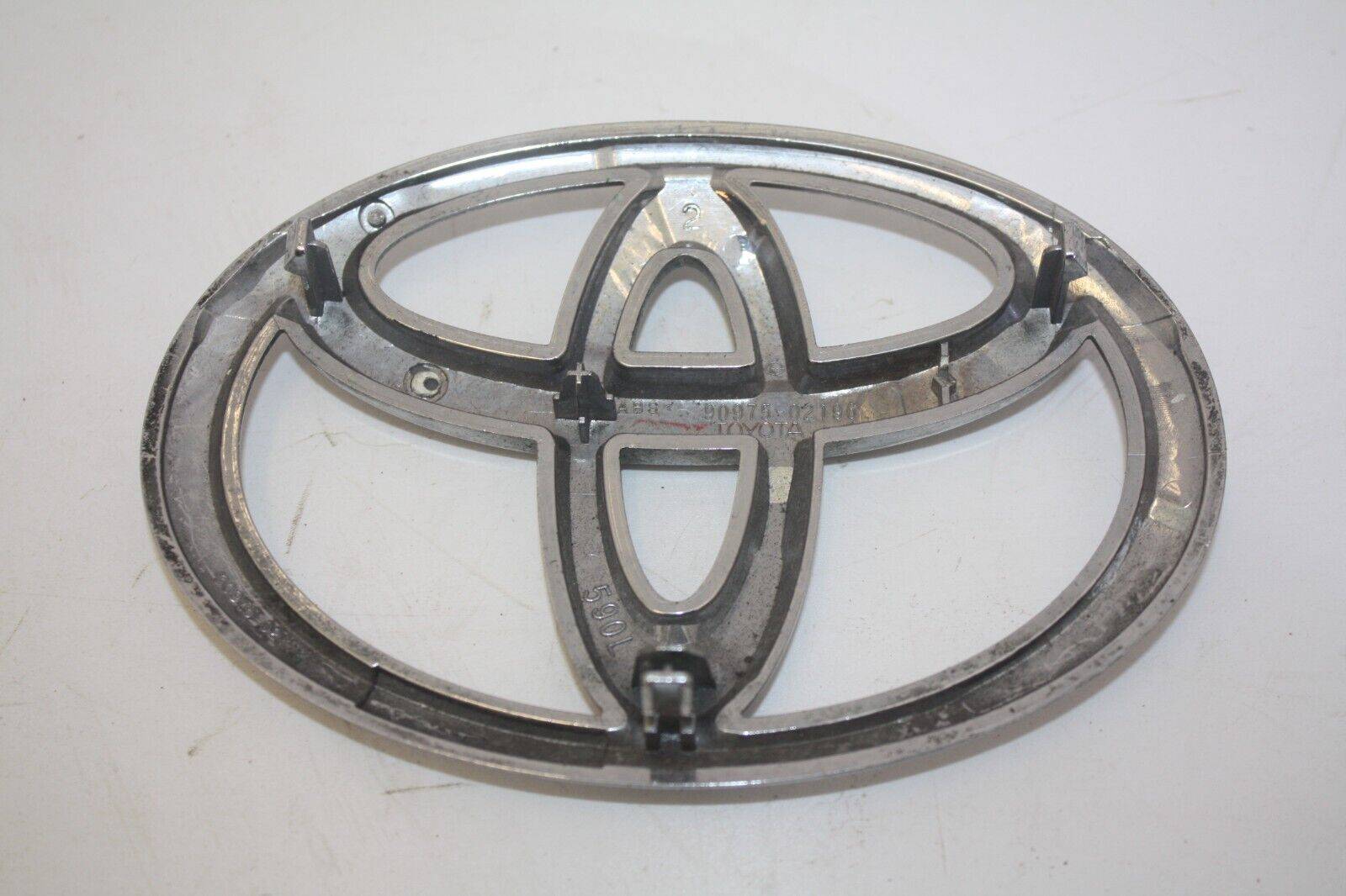 Toyota-Prius-Rear-Tailgate-Logo-Badge-Emblem-90975-02196-Genuine-176230508291-5