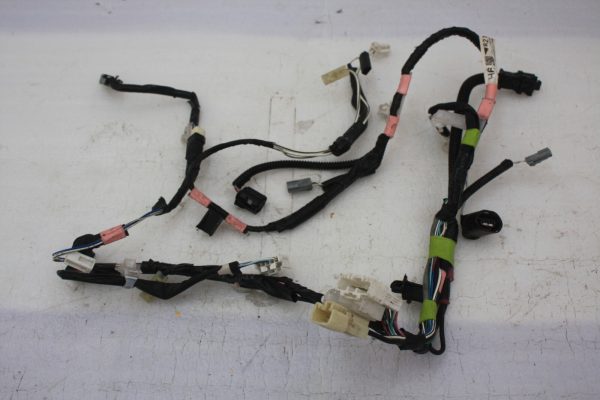 Toyota-Prius-Tailgate-Wiring-Loom-82185-47200B-Genuine-178294471641