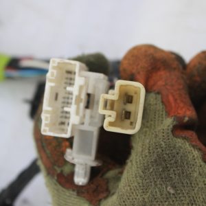 Toyota Prius Tailgate Wiring Loom 82185-47200B Genuine - Image 9