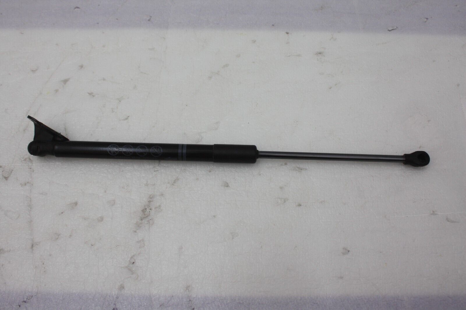 Toyota Yaris Hybrid Left Side Tailgate Gas Strut 68960-K0020 Genuine