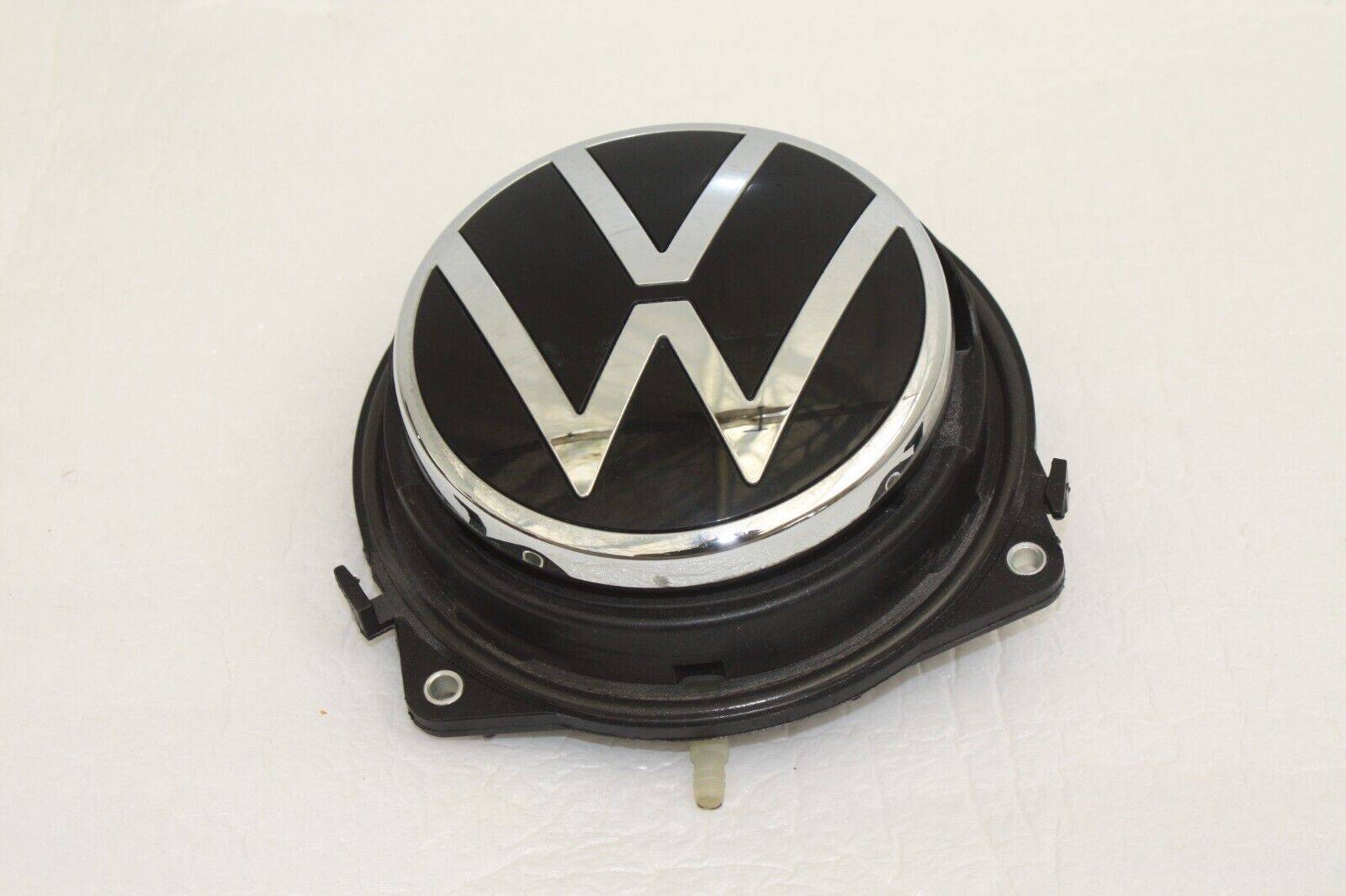 VW-Golf-Rear-Tailgate-Boot-Lid-Handle-Emblem-Logo-5G9827469D-Genuine-176659138571-4