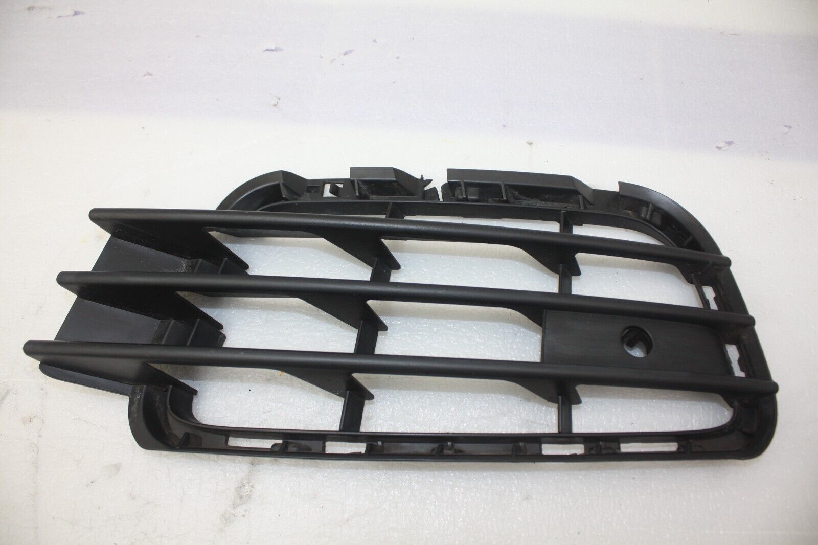 VW Touareg Front Bumper Left Grill 2011 TO 2014 7P6853665A Genuine *DAMAGED*