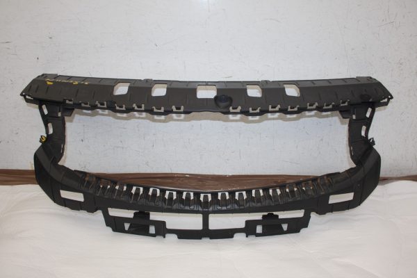 Vauxhall-Astra-K-Front-Bumper-Grill-Bracket-2015-2022-13448088-Genuine-DAMAGED-177485587561