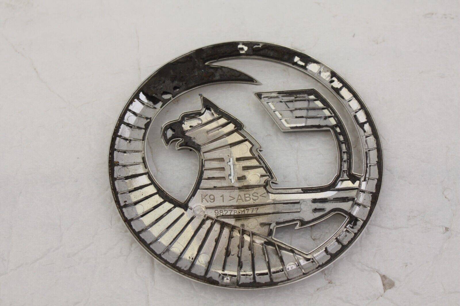 Vauxhall-Vivaro-Rear-Emblem-Badge-9827801777-Genuine-176398806811-5