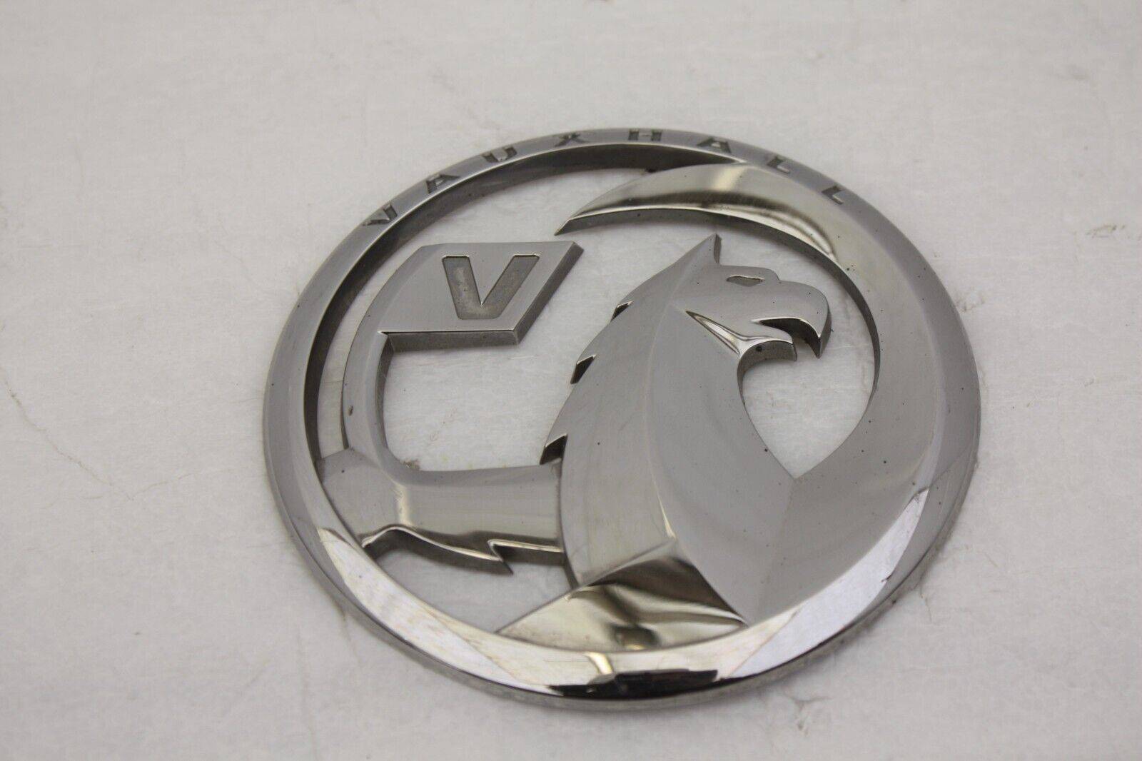 Vauxhall Vivaro Rear Emblem Badge 9827801777 Genuine 176398806811