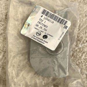 Vauxhall Zafira B Front Bumper Left PDC Sensor Holder 05 TO 14 13266118 Genuine - Image 12