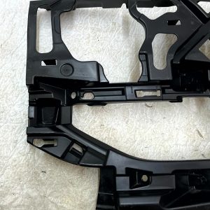 Volkswagen Golf MK7 Front Right Bumper Support Bracket 17-20 5G0807723F Genuine - Image 3