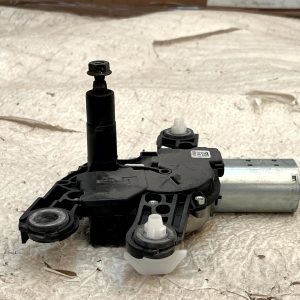 Volkswagen Golf Mk8 Tailgate Window Wiper Motor 2020 TO 2024 5H0955711C Genuine - Image 9