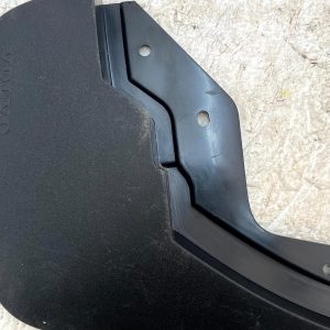 Volvo CX40 Front Right Side Mud Flap Splash Guard 2018 ON 32321855 Genuine - Image 4
