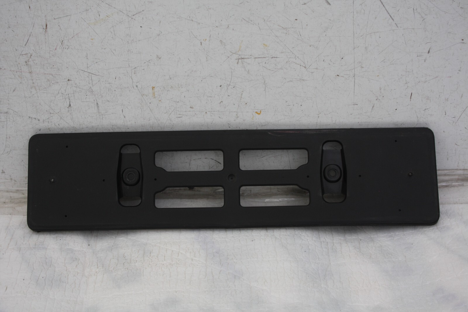 Volvo XC40 Front Bumper Number Plate Holder 2018 ON 31663034 Genuine