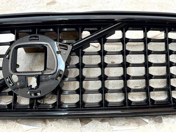 Volvo XC40 Front Bumper Upper Radiator Grille 2022 ON 32409406 Genuine 4 Volvo XC40 Front Bumper Upper Radiator Grille 2022 ON 32409406 Genuine 178509976151 5