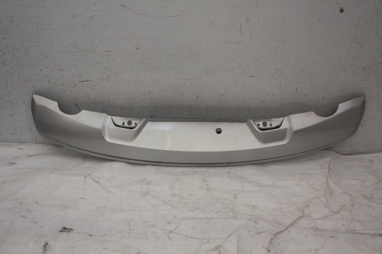 Volvo XC40 Rear Bumper Diffuser 2018 TO 2020 32136122 Genuine
