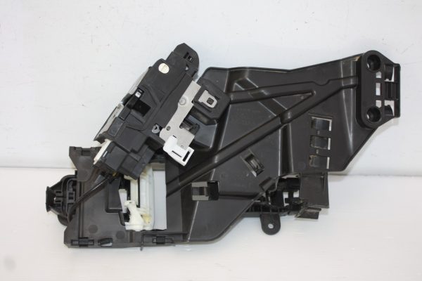 Volvo XC40 Rear Right Door Lock Bracket 2018 ON 30747108 178560614241 2