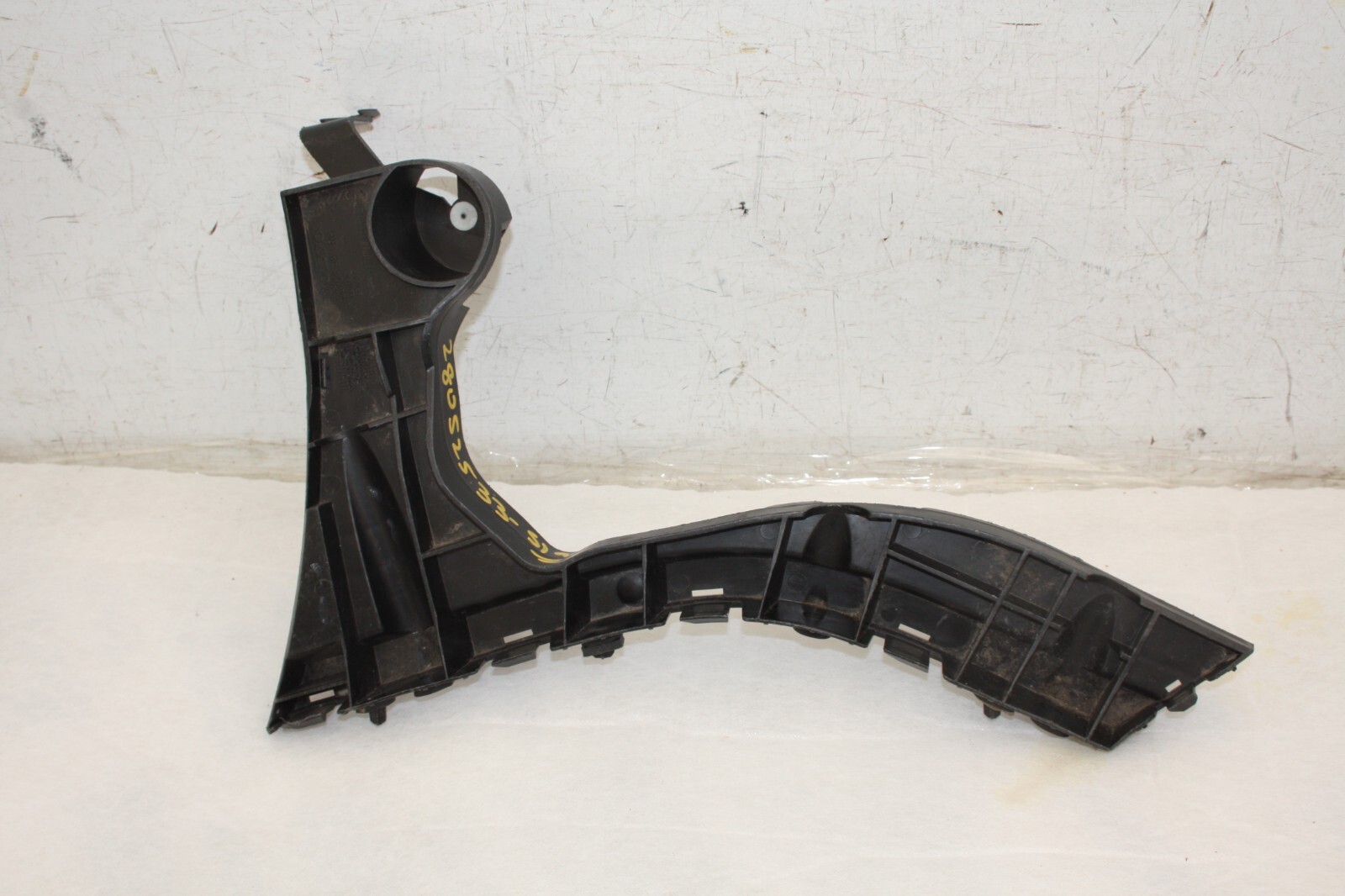 Volvo XC60 Rear Bumper Right Bracket 2009 TO 2013 30764698 Genuine