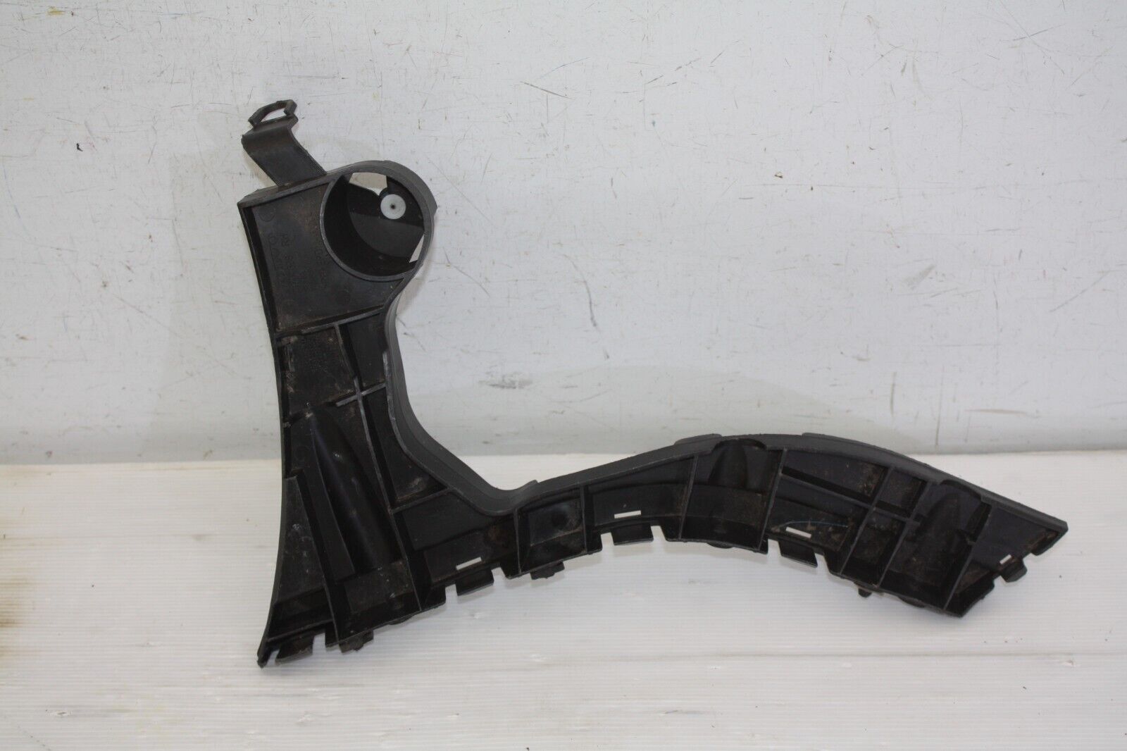 Volvo XC60 Rear Bumper Right Bracket 2009 To 2013 30764698 Genuine