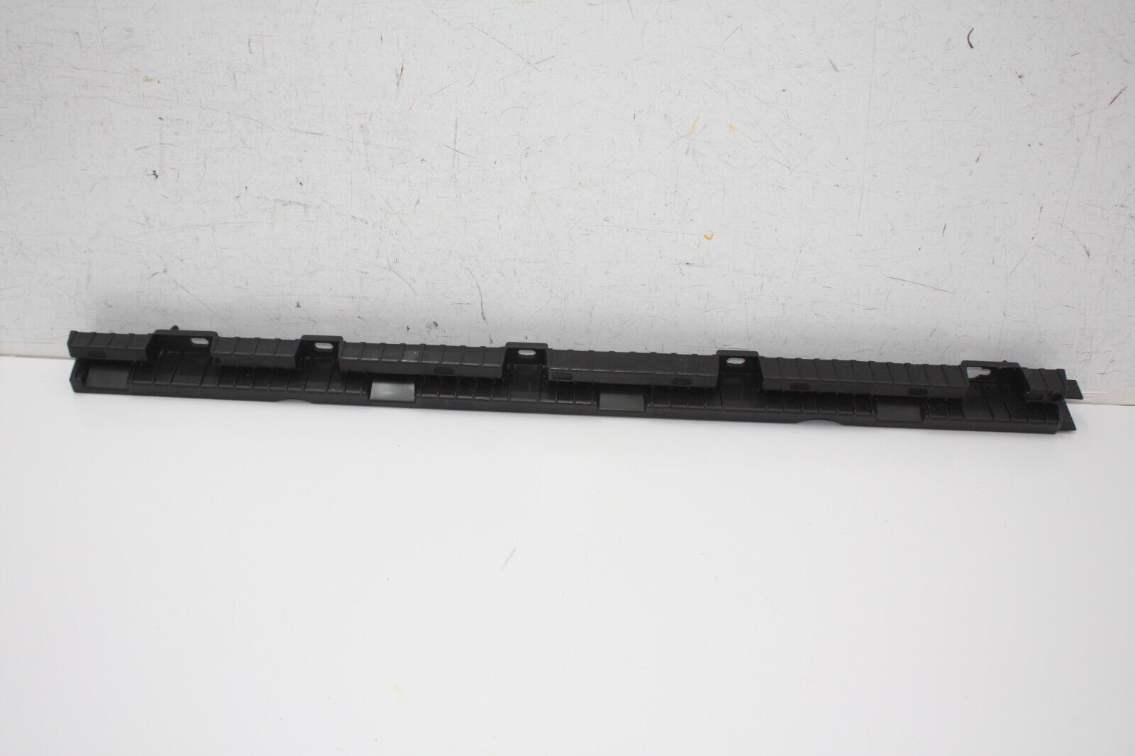 Volvo XC90 Front Left Side Skirt Bracket 2015 ON 32216523 Genuine