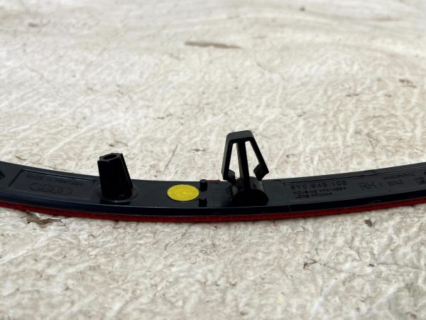 Audi A3 8Y Rear Bumper Right Taillight Reflector 2020 TO 2024 8Y0945106 Genuine 9 Audi A3 8Y Rear Bumper Right Taillight Reflector 2020 TO 2024 8Y0945106 Genuine 178328237572 10