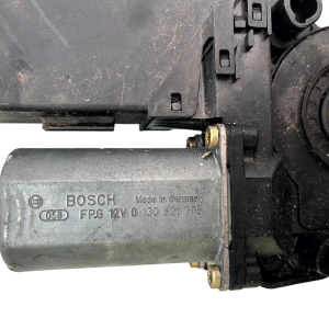 Audi A4 B6 B7 Front Left Side Door Window Regulator Motor 8H2959801 Genuine - Image 4