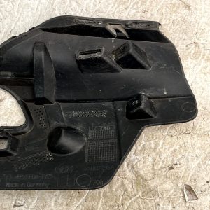 Audi A6 C8 S Line Front Left Headlight Washer Bracket 18-25 4K0807095A Genuine - Image 9