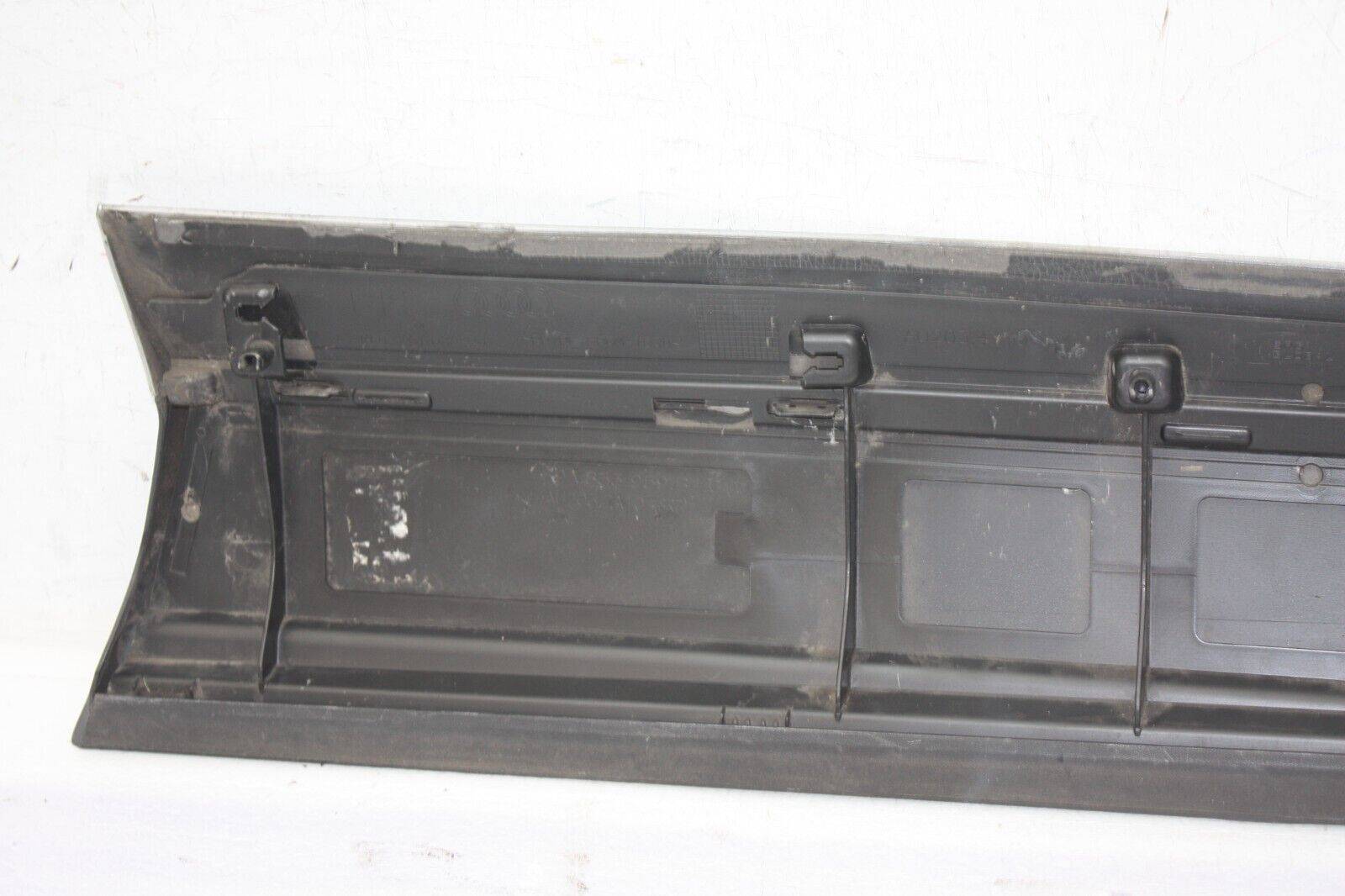 Audi-E-Tron-Front-Left-Side-Door-Moulding-2019-ON-89A853959B-Genuine-176656899292-12