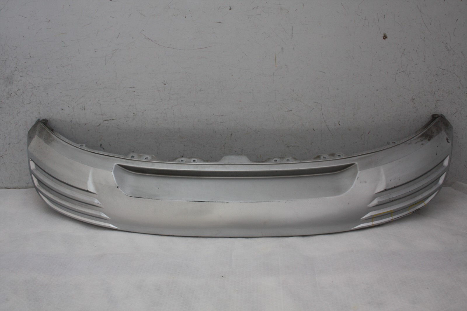 Audi E Tron Rear Bumper Diffuser 2019 ON 4KE807835 Genuine *DAMAGED*
