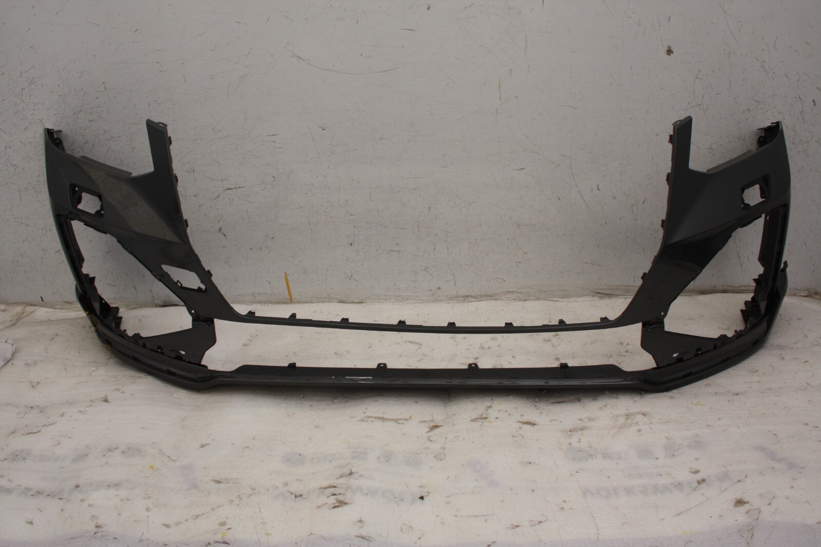 Audi Q2 S Line Front Bumper 2018 ON 81A807110C Genuine *DAMAGED*