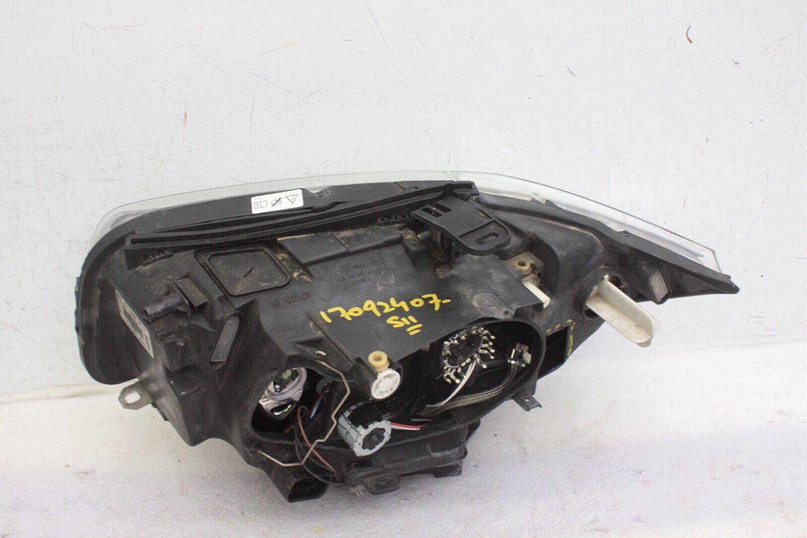 BMW-1-Series-E81-E82-E87-E88-Right-Xenon-Headlight-2007-2013-7170294-DAMAGED-176581824522-11