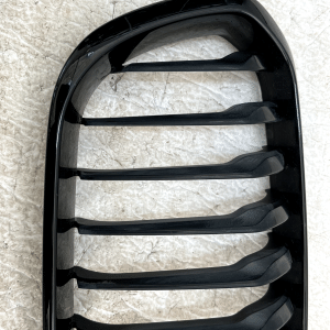 BMW 1 Series F20 F21 LCI Front Bumper Right Grille 2015 TO 2019 7371748 Genuine - Image 2