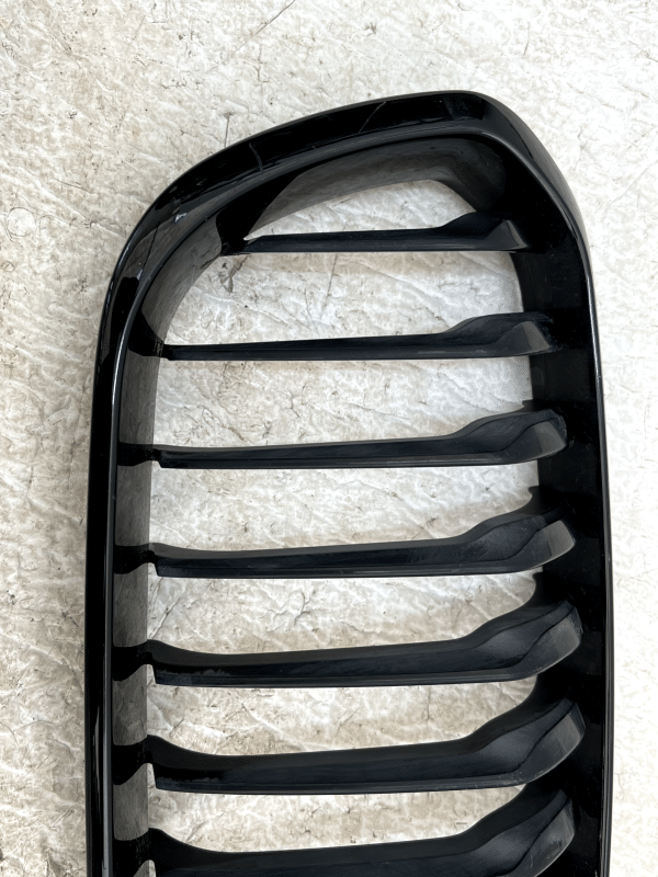 BMW 1 Series F20 F21 LCI Front Bumper Right Grille 2015 TO 2019 7371748 Genuine 178556541242 2
