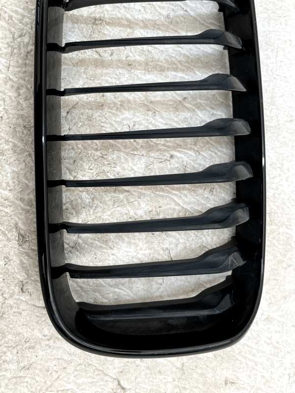 BMW 1 Series F20 F21 LCI Front Bumper Right Grille 2015 TO 2019 7371748 Genuine 178556541242 4