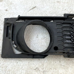 BMW 3 E90 E91 Front Bumper Left Fog Light Grille Trim 05-08 51117906497 Genuine - Image 3