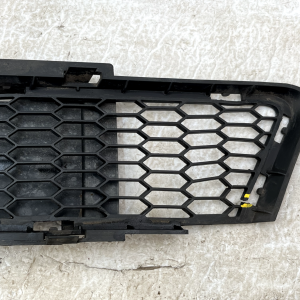 BMW 3 E90 E91 Front Bumper Left Fog Light Grille Trim 05-08 51117906497 Genuine - Image 5