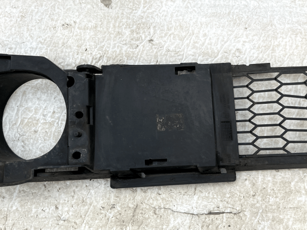 BMW 3 E90 E91 Front Bumper Left Fog Light Grille Trim 05-08 51117906497 Genuine 6 BMW 3 E90 E91 Front Bumper Left Fog Light Grille Trim 05 08 51117906497 Genuine 178510567652 7