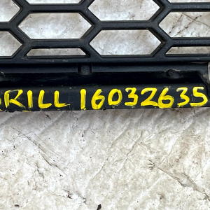 BMW 3 Series E92 Rear Bumper Centre Lower Grille 2006-2013 51128040877 Genuine - Image 13