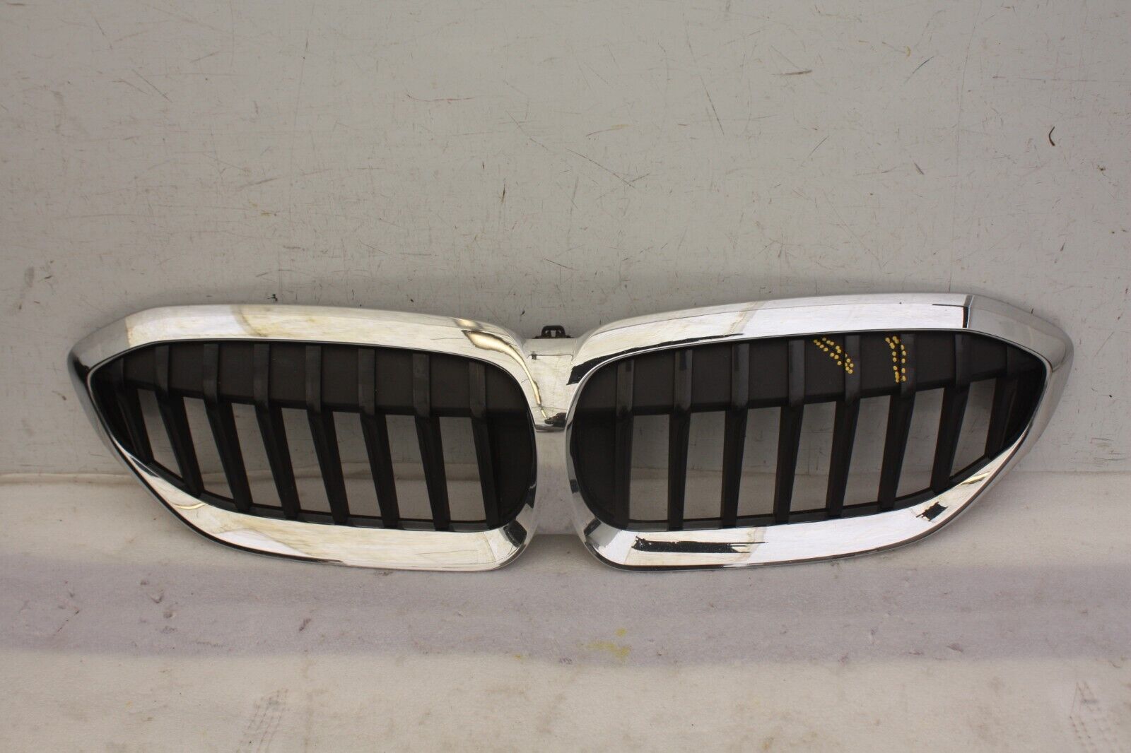 BMW 3 Series G20 G21 G28 Front Bumper Grill 2019-2023 7449428 Genuine *DAMAGED*