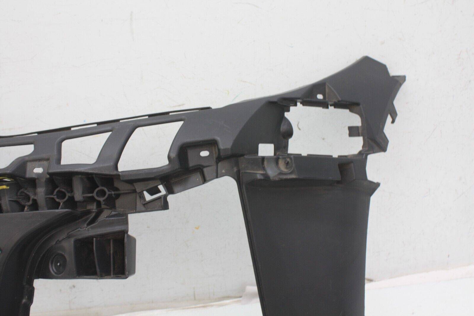 BMW-4-Series-G26-Gran-Coupe-M-Sport-Front-Left-Bracket-51118078611-DAMAGED-176631233802-2