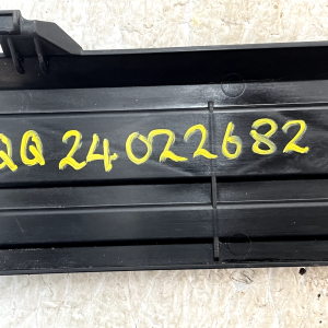 BMW IX1 Lower Radiator Deflector 9846972 Genuine - Image 14