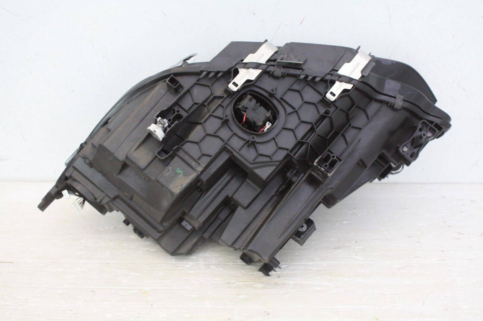 BMW-M8-F91-LED-Right-Side-Headlight-5A27A28-01-Genuine-LENS-CRACKED-175911614232-10