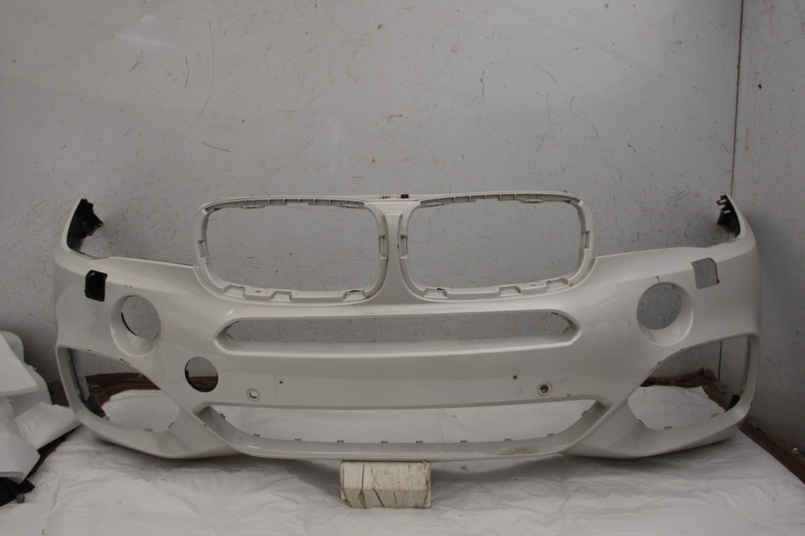 BMW X5 F15 M Sport Front Bumper 2013 TO 2018 51118054014 Genuine *DAMAGED*