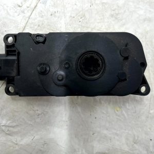 BMW X5 G05 HVAC Air Intake Actuator Motor 5811R1000 Genuine - Image 5