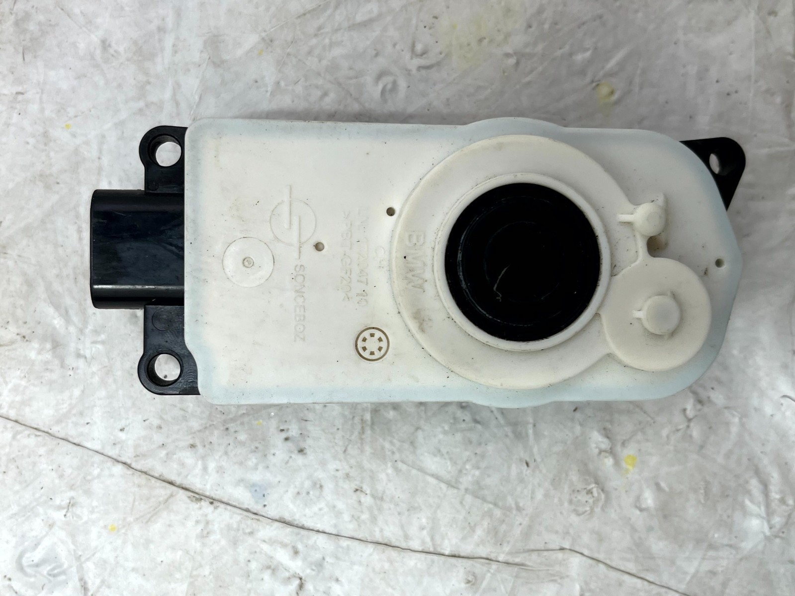 BMW X5 G05 HVAC Air Intake Actuator Motor 5811R1000 Genuine