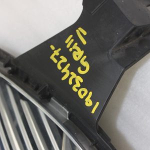 Ford Mondeo Front Bumper Grill 2015-2019 DS73-8150-J Genuine *DAMAGED* - Image 9