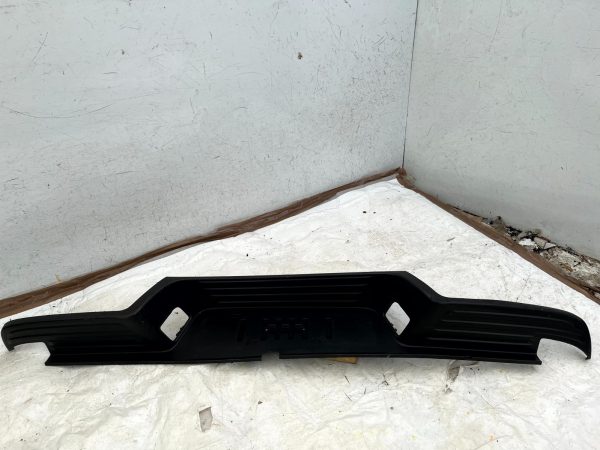 Ford-Ranger-T6-Rear-Bumper-Foot-Step-Pad-2012-TO-2023-KT268GSQCB-Genuine-177637503532