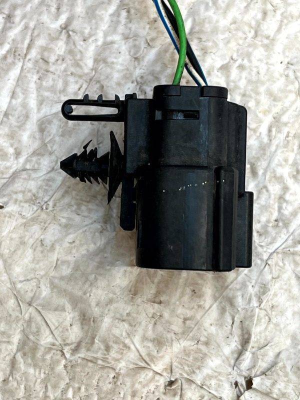 Ford Transit Right Rearview Mirror Plug Connector 2013 TO 2019 334721301 Genuine 4 Ford Transit Right Rearview Mirror Plug Connector 2013 TO 2019 334721301 Genuine 178447626822 5