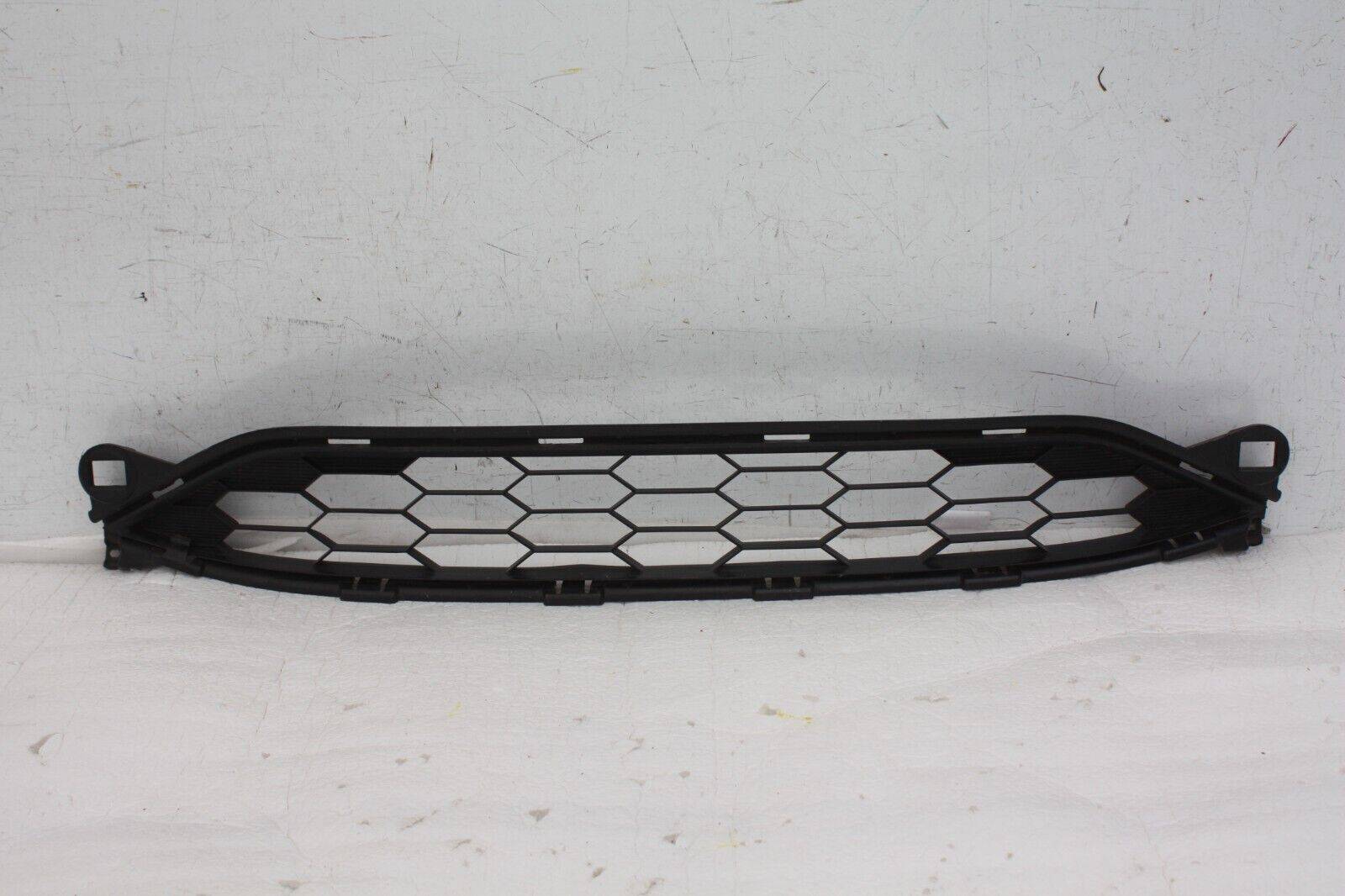 Honda HR V Front Bumper Lower Grill 2015 TO 2018 71103T7JH000 Genuine 176411028832