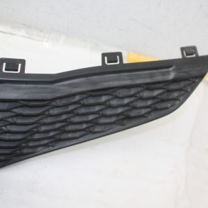 Honda Jazz Front Bumper Grill Genuine - Image 7