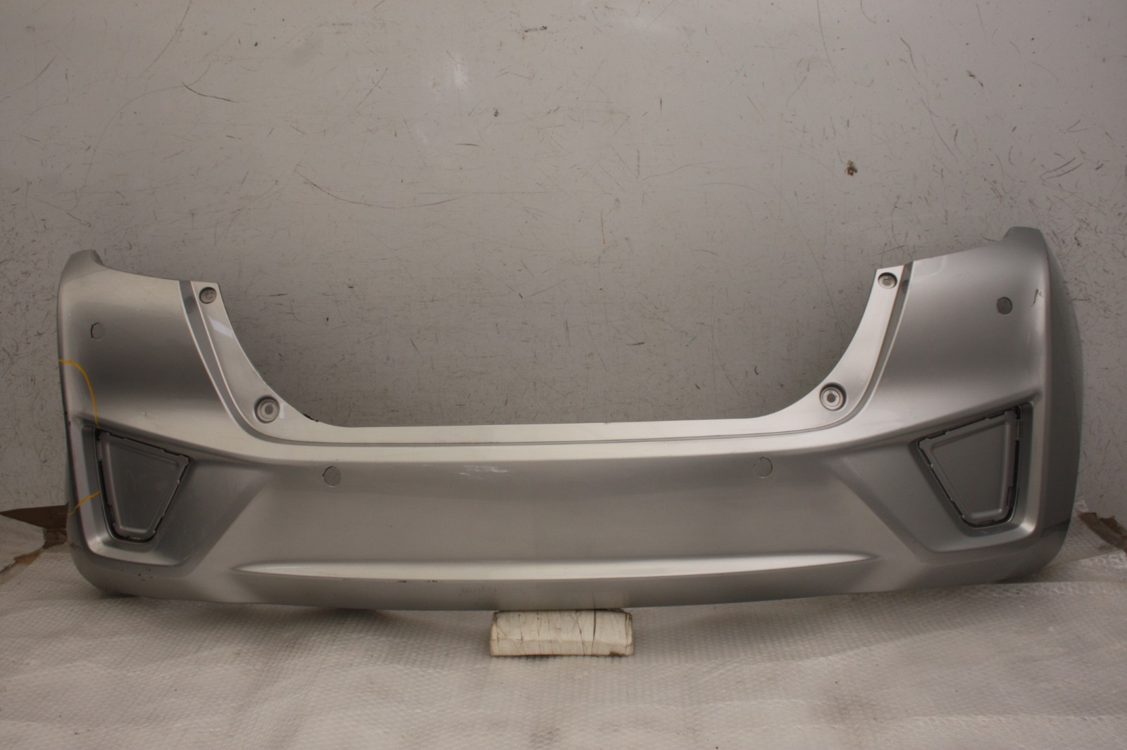 Honda Jazz Rear Bumper 2015 To 2018 71501-T5A-0000 Genuine *DAMAGED*