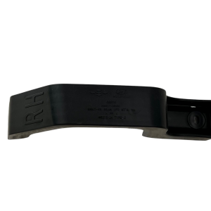 Hyundai i20 Rear Right Bumper Mount Bracket 2014 TO 2018 86681-C8000 Genuine - Image 1