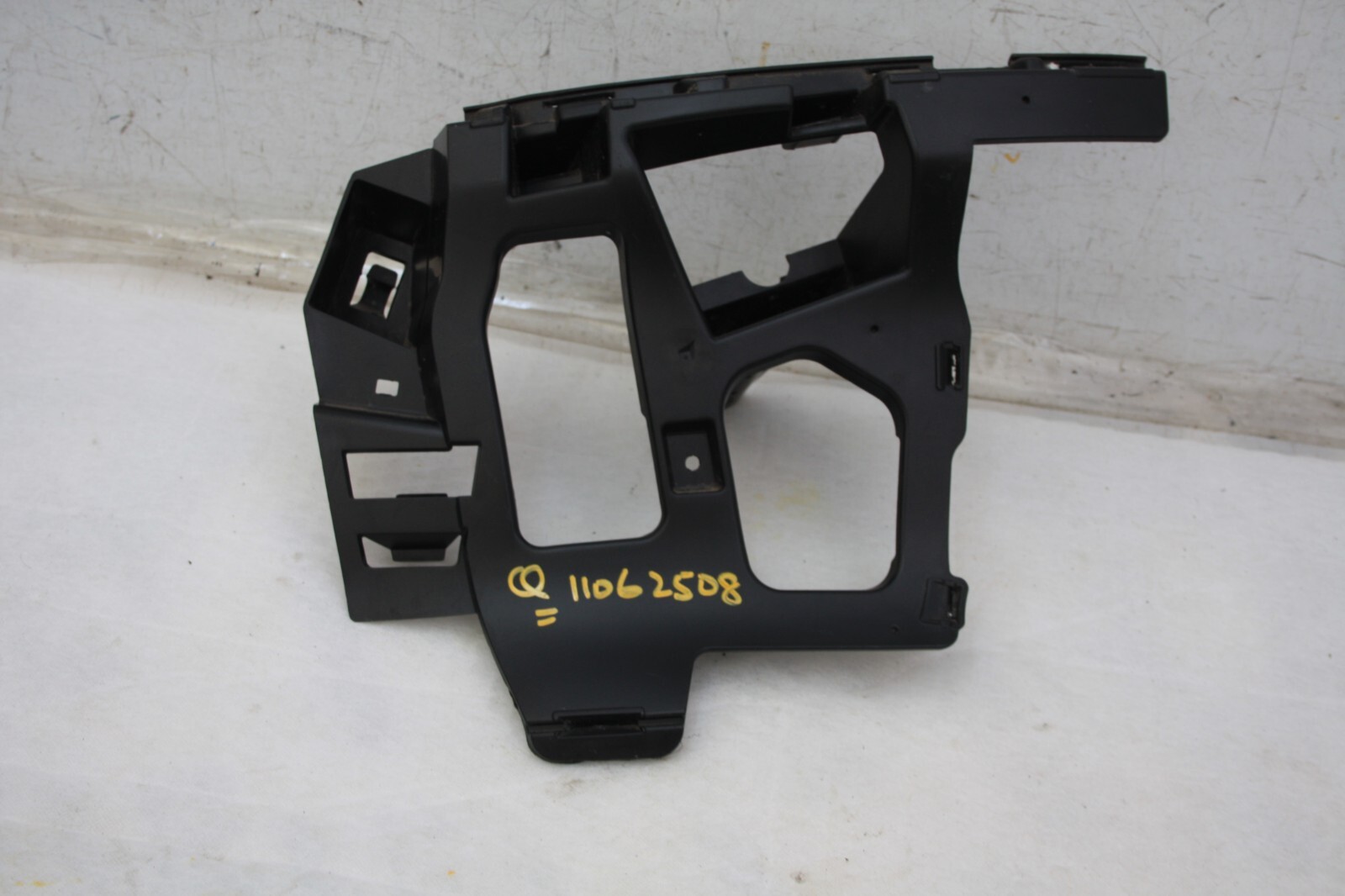 Jaguar I Pace Front Bumper Left Bracket 2018 ON J9D3-17C863-A Genuine